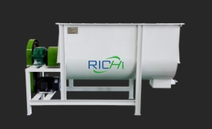 Poultry Feed Mixer
